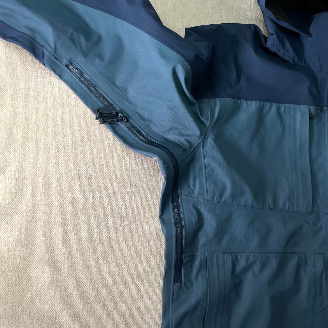 105 아크테릭스 고어텍스 블루 바람막이 자켓 상품이미지8