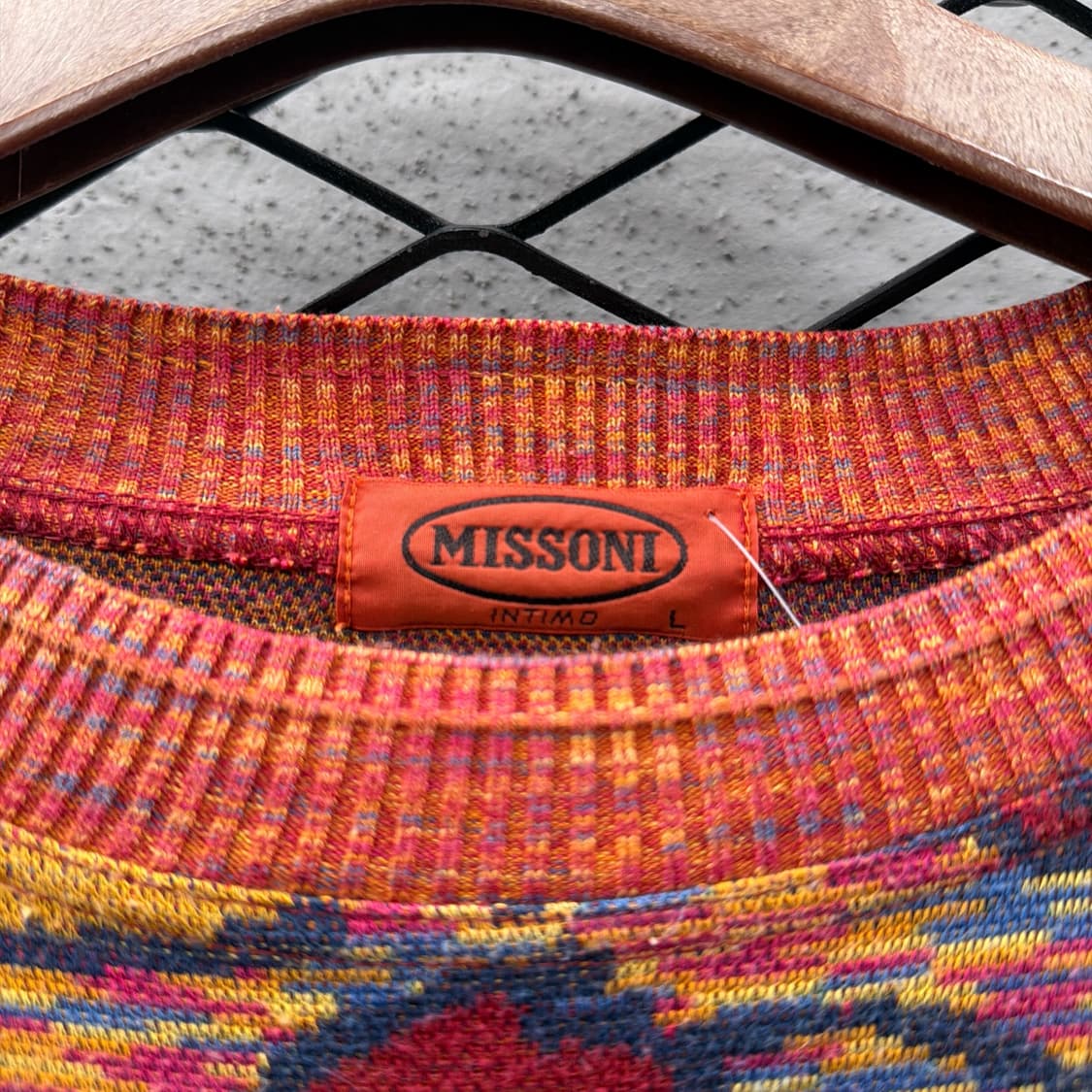 미쏘니 자카드 코튼니트 트와일라잇 모티브 패턴 디테일 레드 상품이미지6