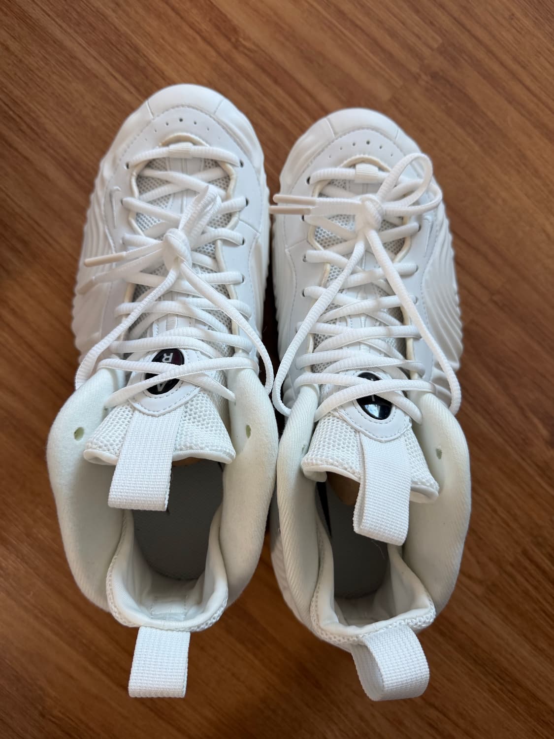 꼼데가르송 폼포짓 화이트 새상품  상품이미지6