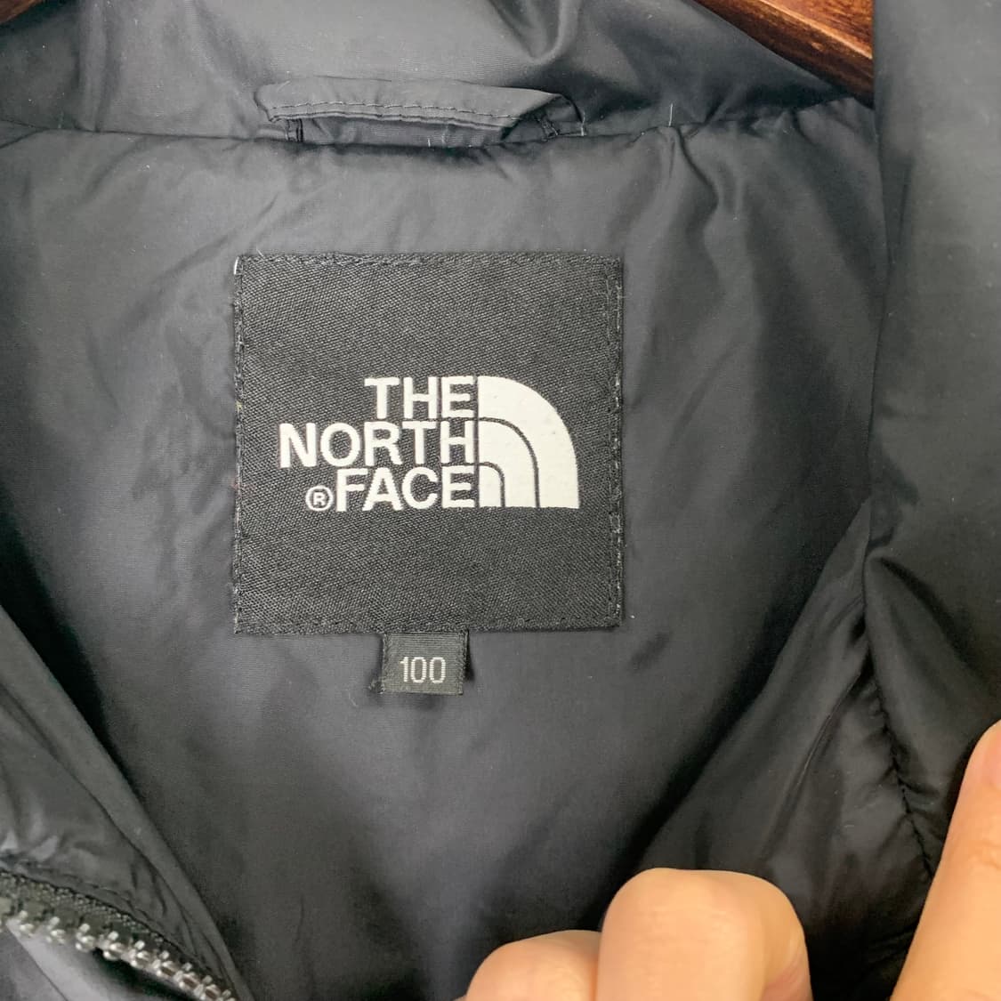 노스페이스 700 블랙 경량 패딩 상품이미지9