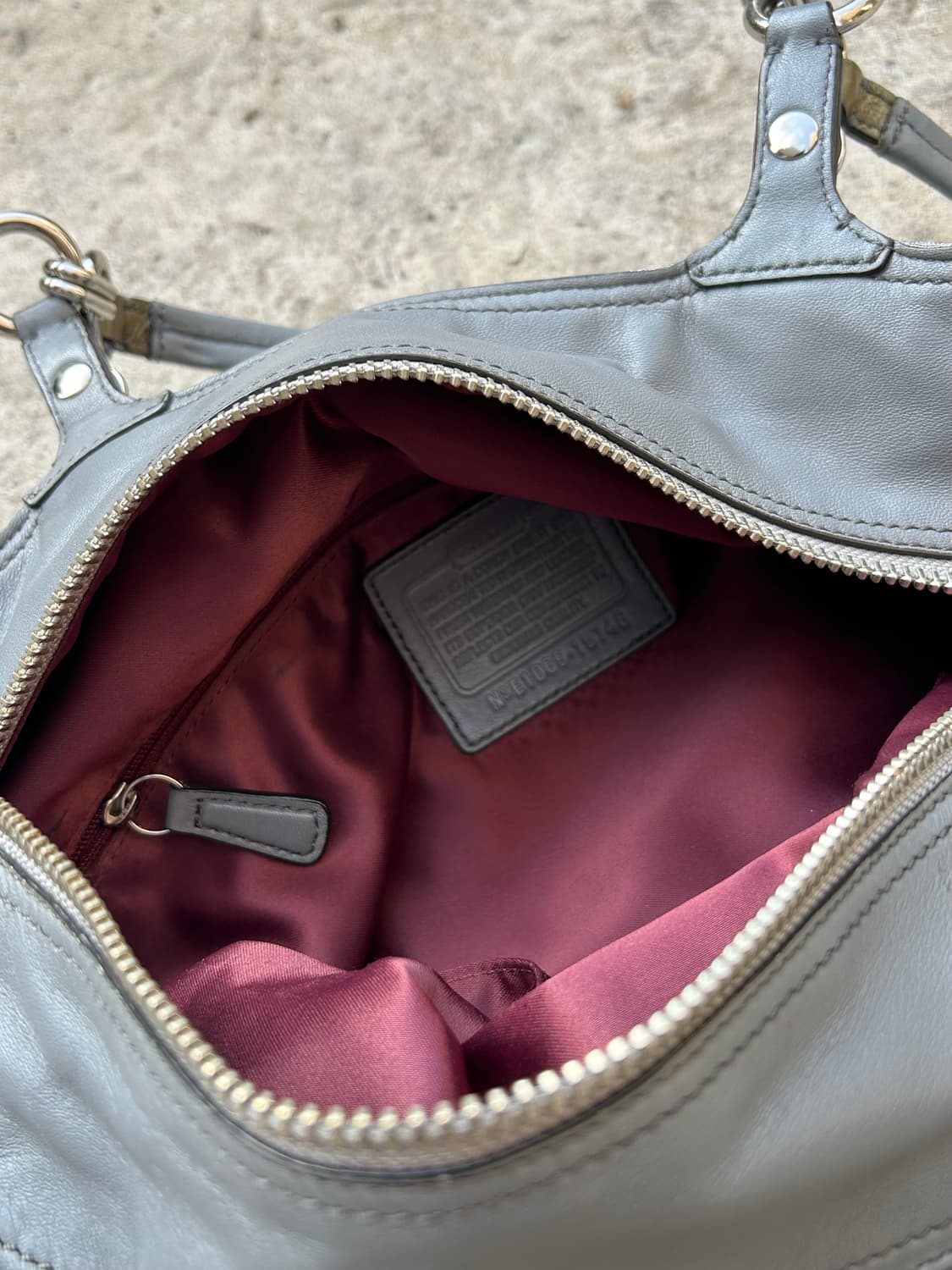 코치 실버 토트백 상품이미지5