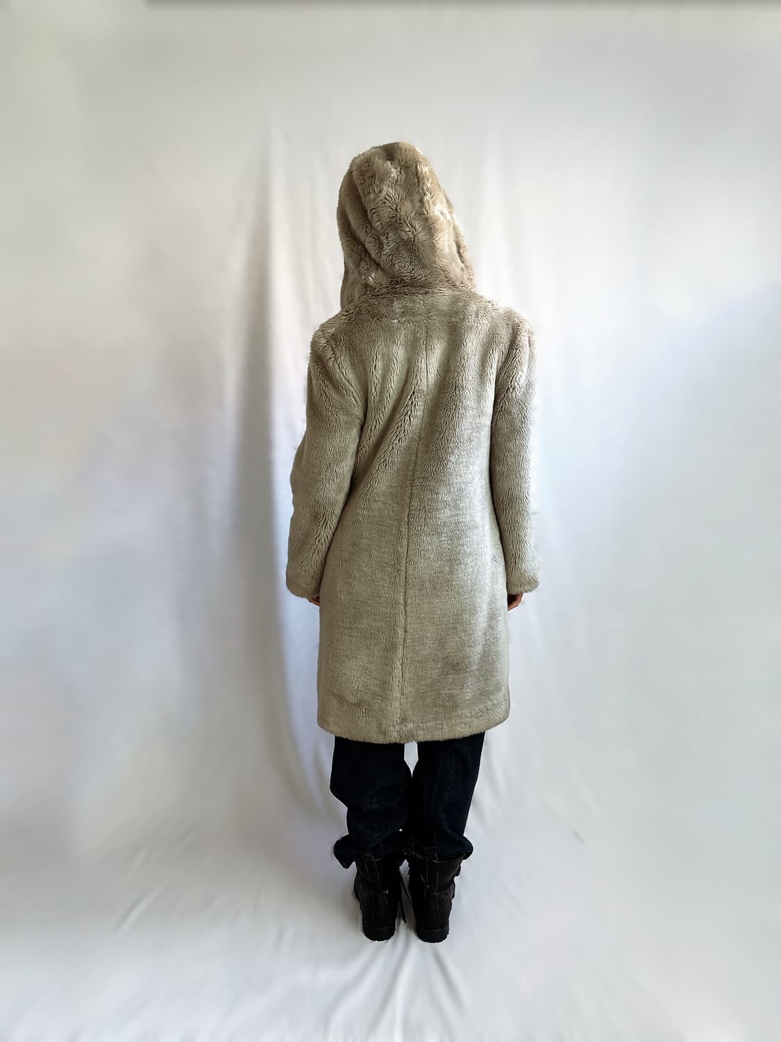 Greyish ivory snap button fur long coat 상품이미지3