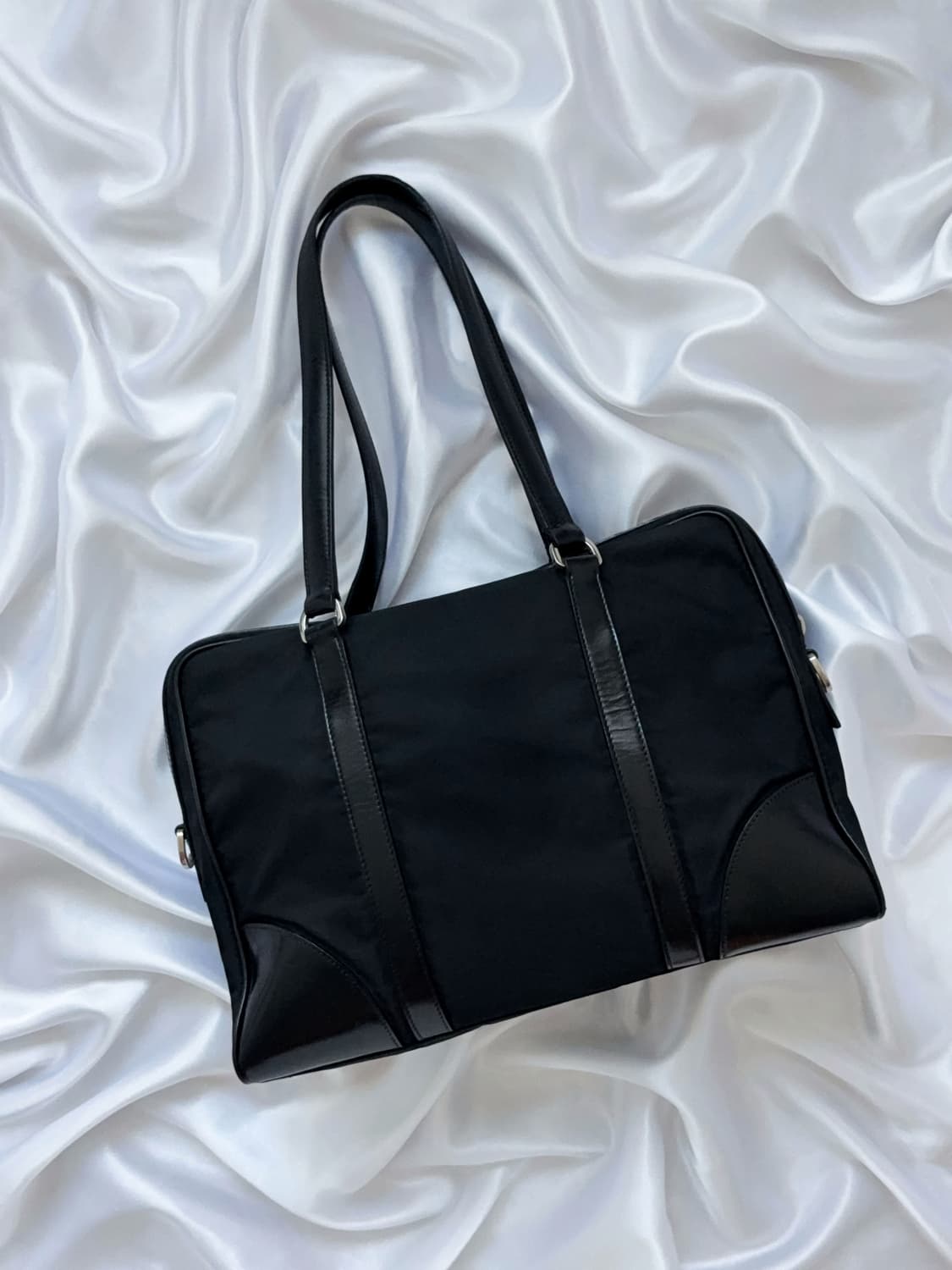 프라다 나일론 숄더백 상품이미지3