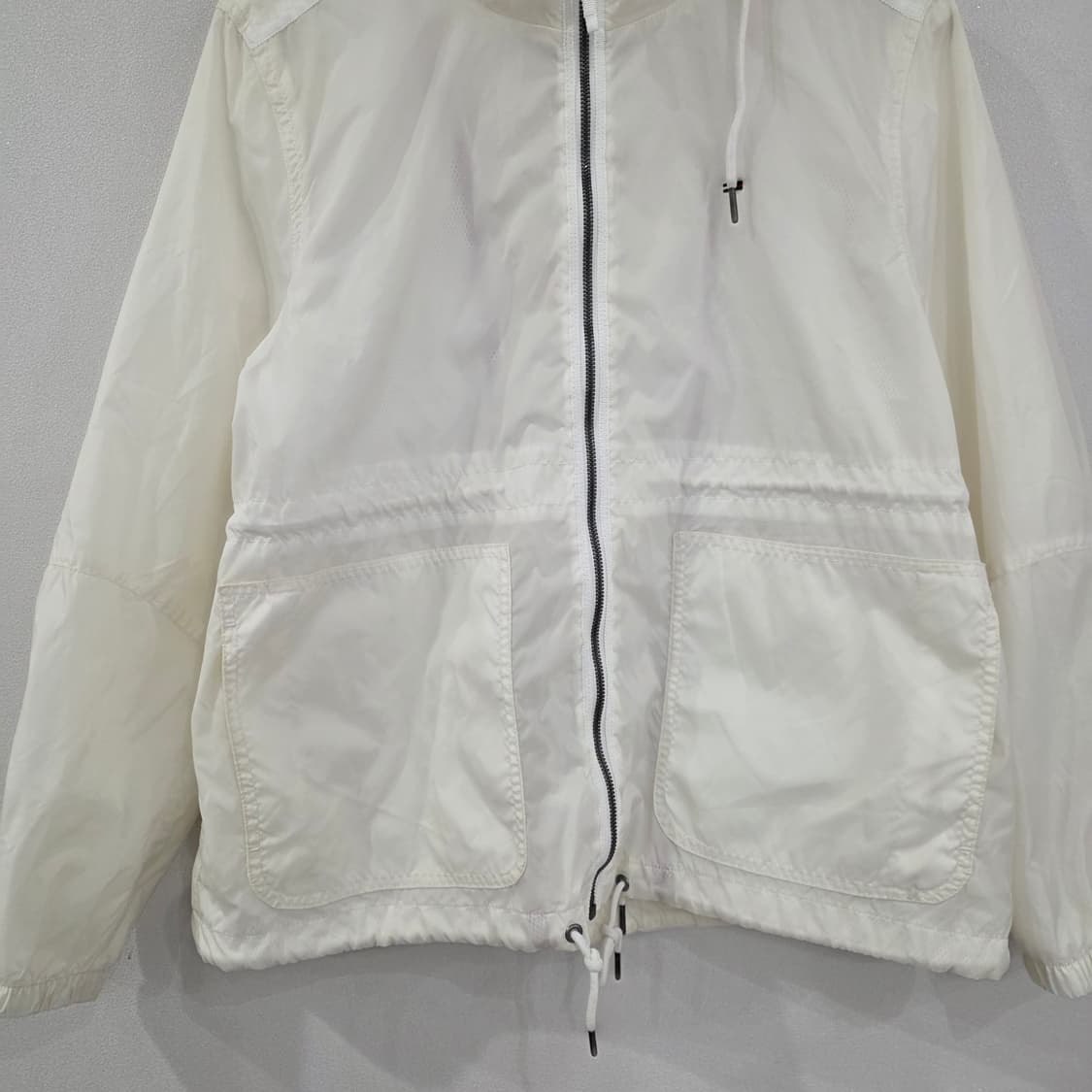 타미힐피거 화이트 바람막이 M(남녀공용) 상품이미지2
