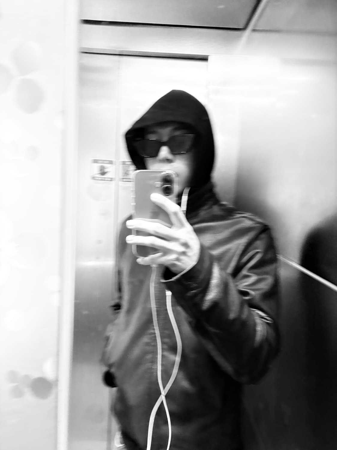 젠틀몬스터 로티 01 블랙 상품이미지4