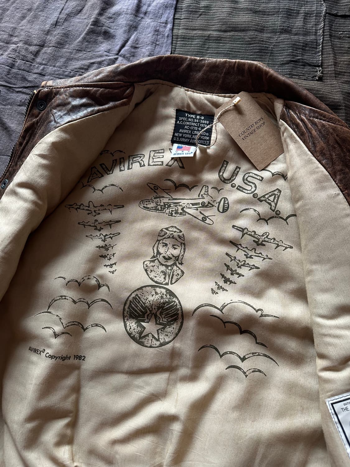 Vintage Avirex B-9 Leather Vest 상품이미지8