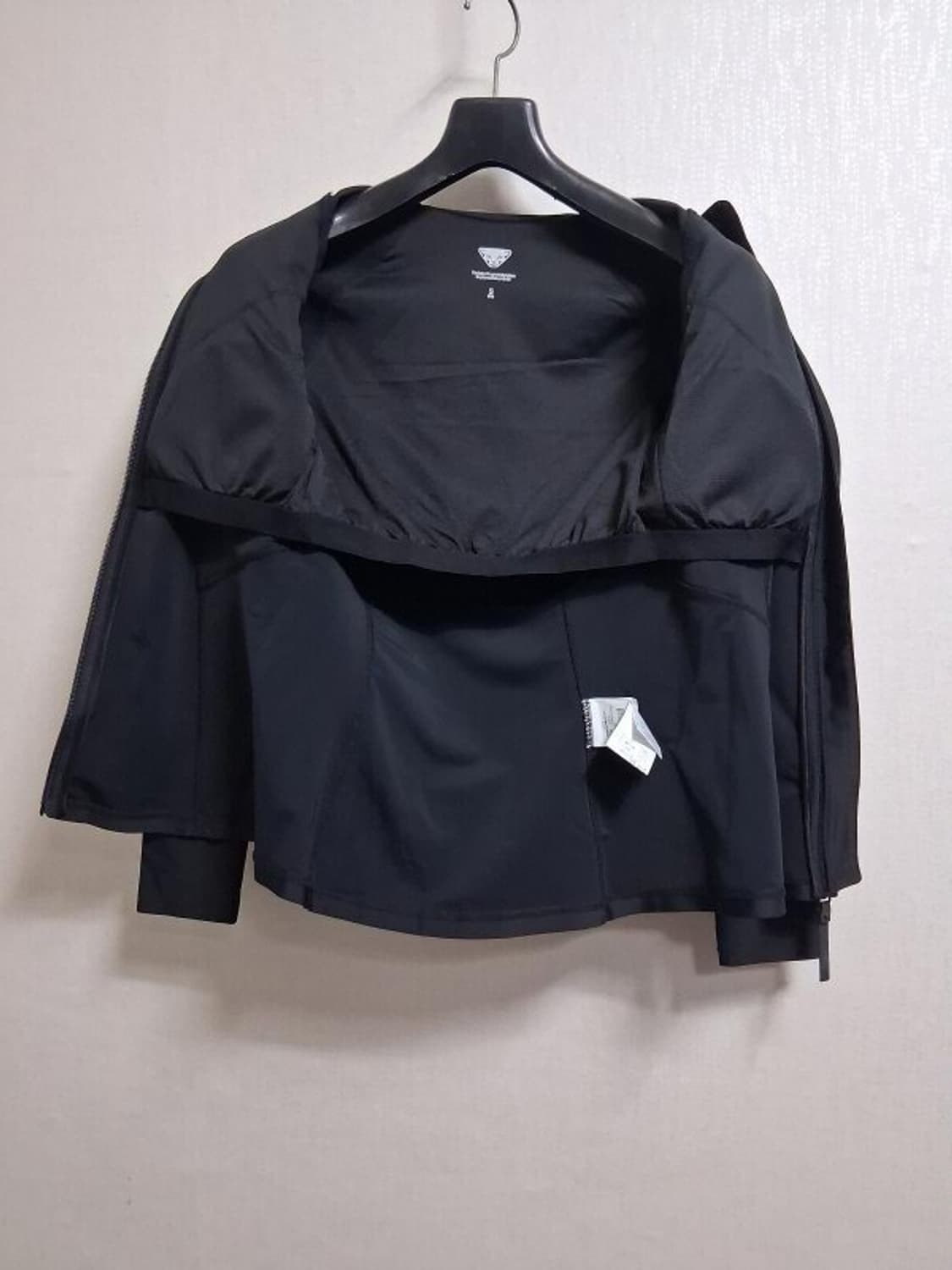 DYNAFIT 여성 트랙져지탑 44반정도 표기85CM S
신체치수 가슴 상품이미지3