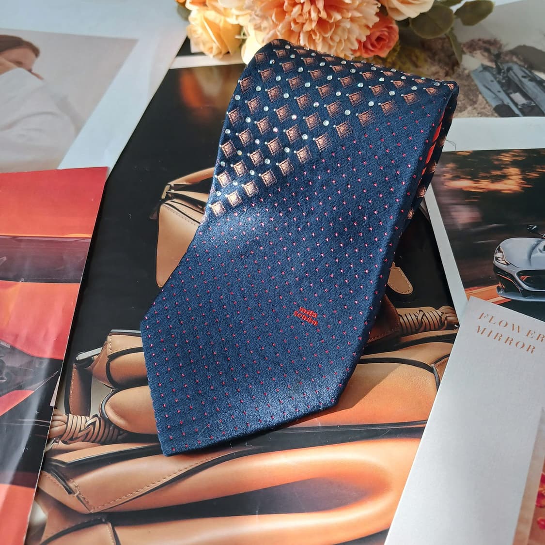 밀라숀 실크 네이비 믹스 패턴 넥타이 8.8cm A~B등급 A19572
 상품이미지3