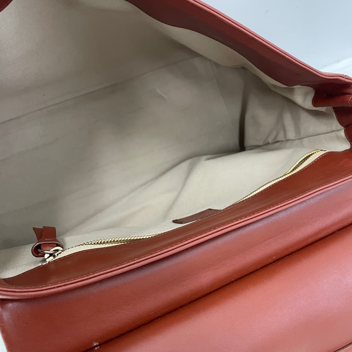 끌로에 페이 라지 브라운 레더 토트백 가방 상품이미지7