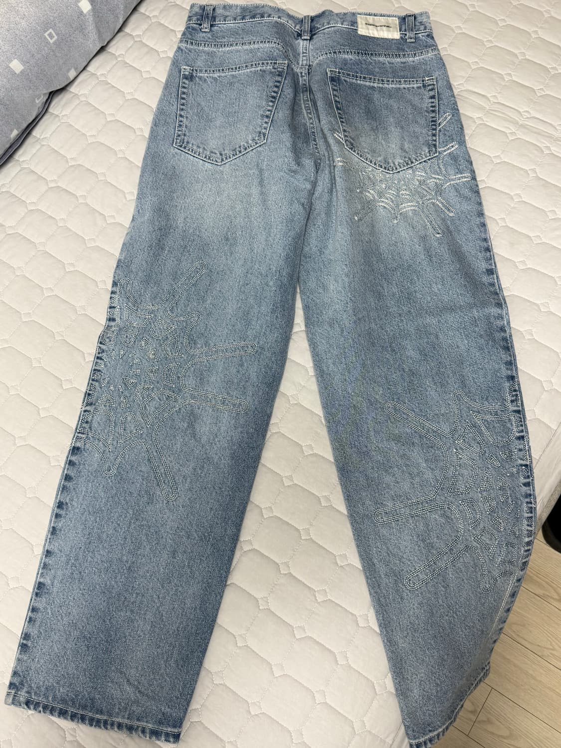 디스이즈네버댓(디네댓) 데님팬츠 (Web Embroidery Jeans) 상품이미지2