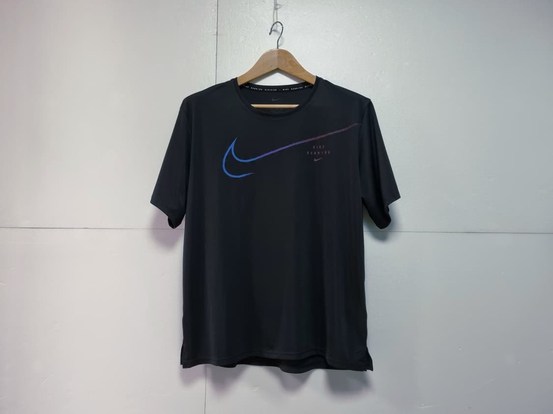 남성 나이키 러닝 드라이핏 런 디비전 기능성 반팔 티 티셔츠 검정 러닝복 상품이미지2