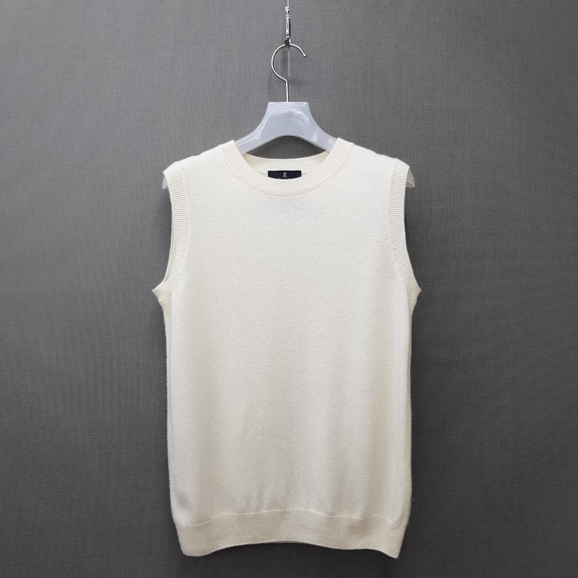 한섬 랑방 2023  캐시미어 슬리브리스 니트 F90 사이즈 상품이미지1