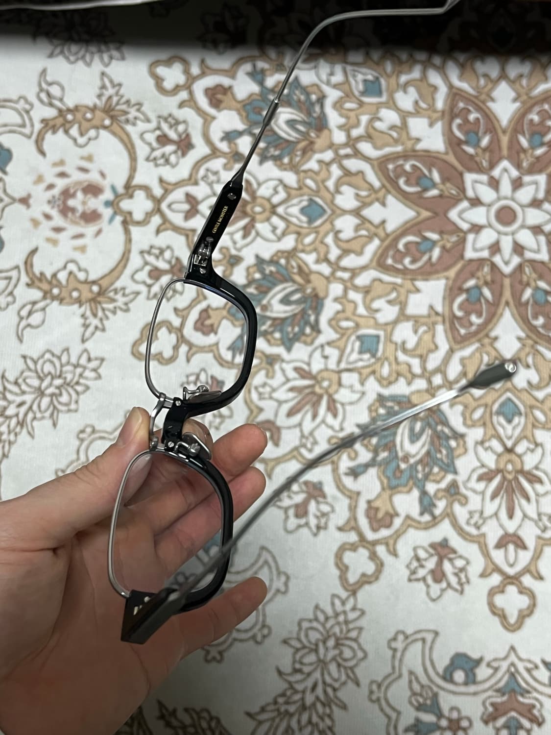 젠틀몬스터 가타 역무테 안경 상품이미지3