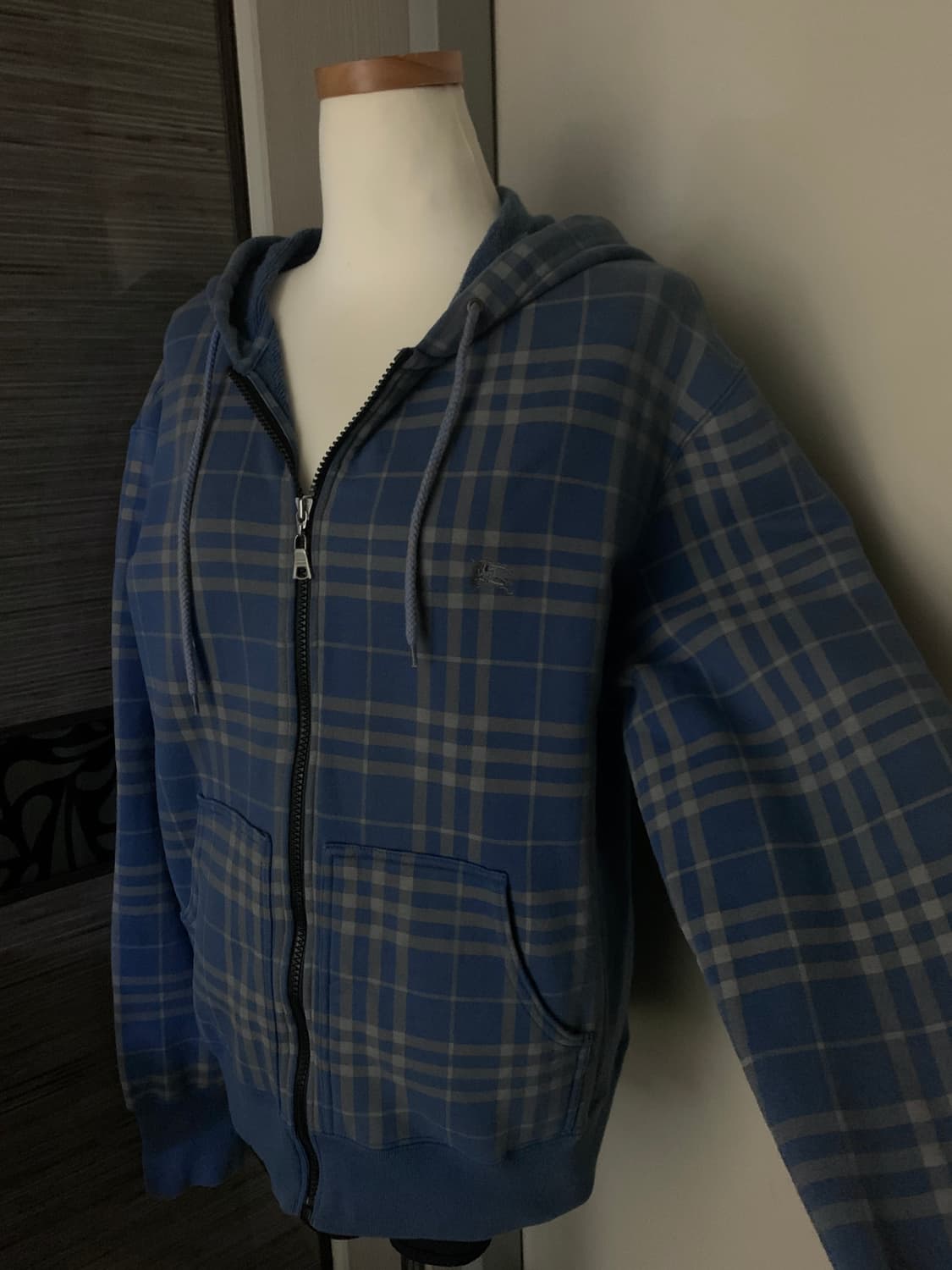 버버리 후드집업 상품이미지1