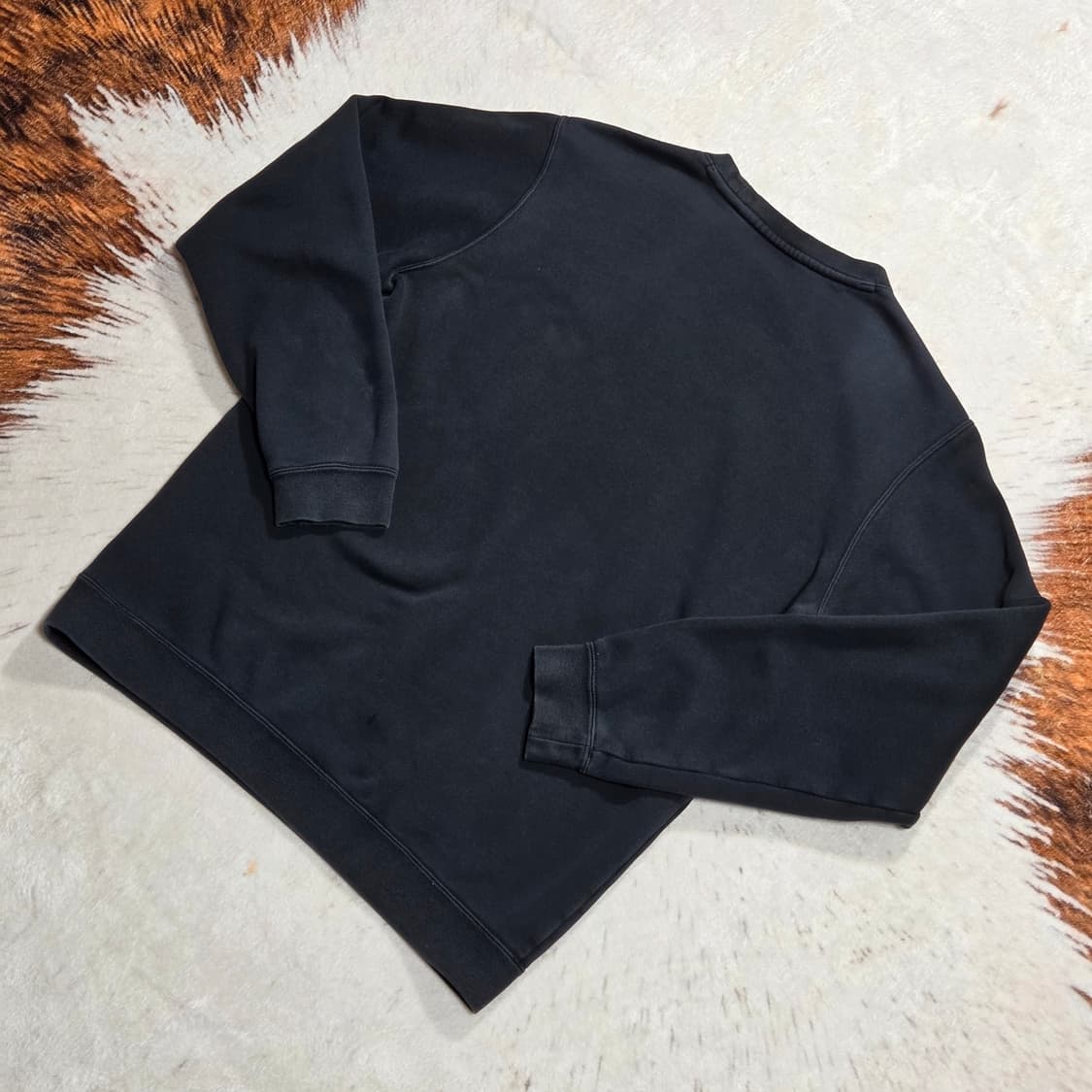 나이키 스마일 프린팅 약기모 블랙 맨투맨 상품이미지4