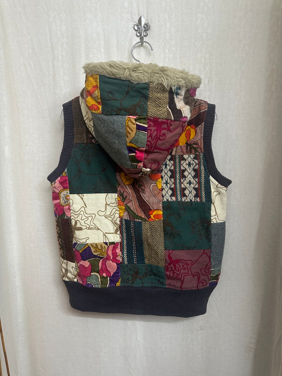 amina 패치워크 후드 베스트 에스닉 상품이미지4