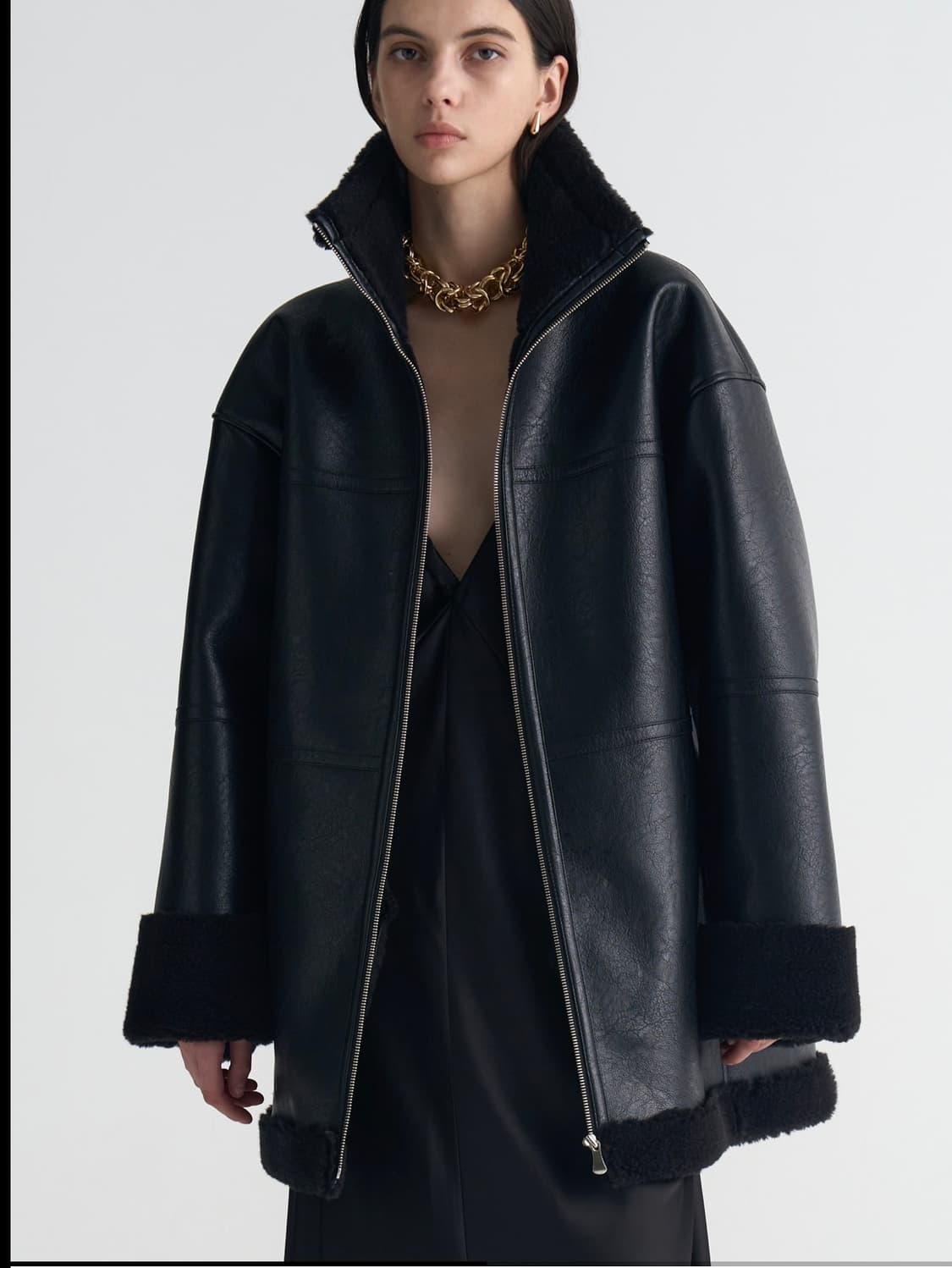 새상품) MAGJAY 매그제이 비건 레더 하프 무스탕 블랙 상품이미지3