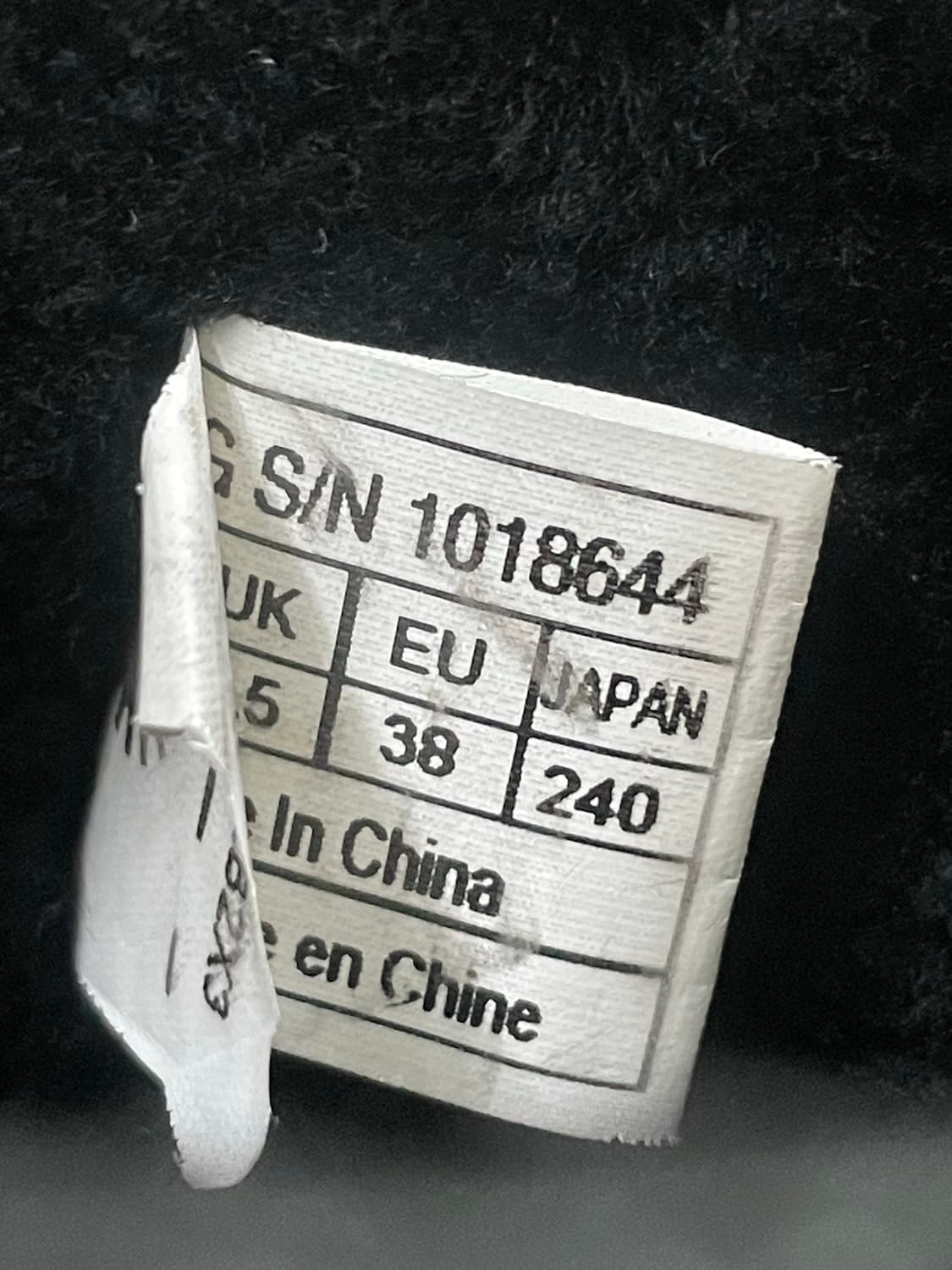 어그 카센 블랙 스웨이드 앵클 부츠 240 상품이미지9