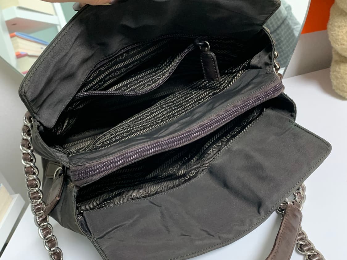 프라다 삼각로고 다크브라운 나일론 체인 숄더백 상품이미지8