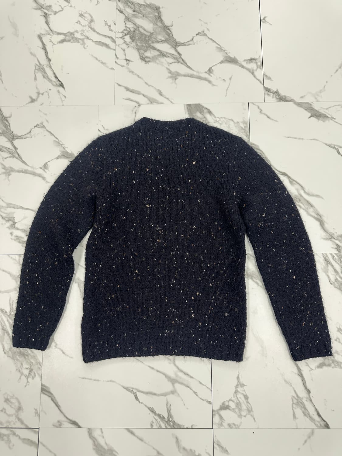 시리즈 울앤코 네이비 니트 상품이미지2