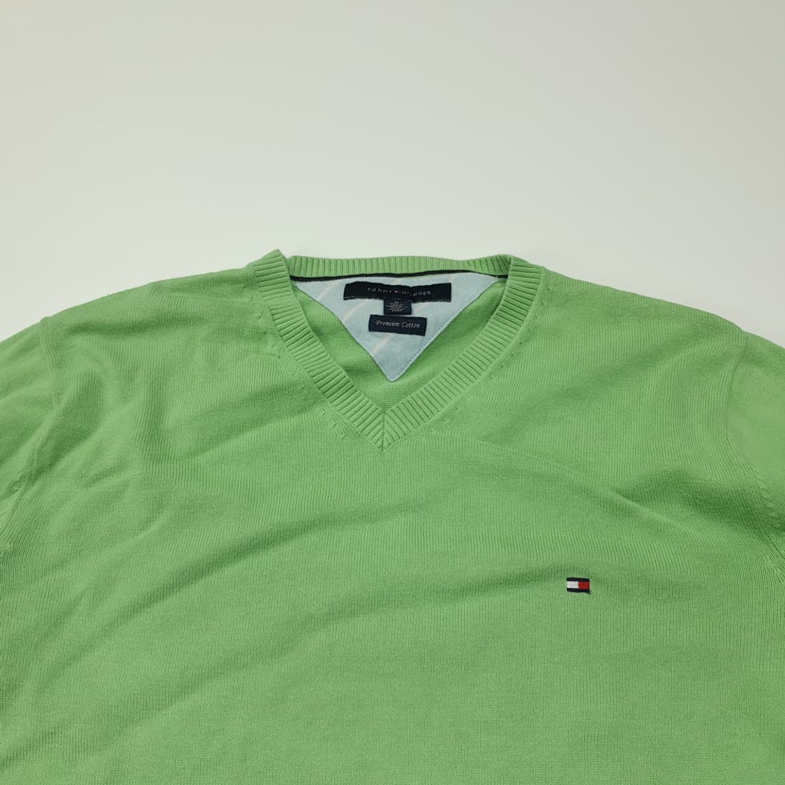CL218 M 타미힐피거 프리미엄코튼 라임그린 브이넥 니트 스웨터 상품이미지2