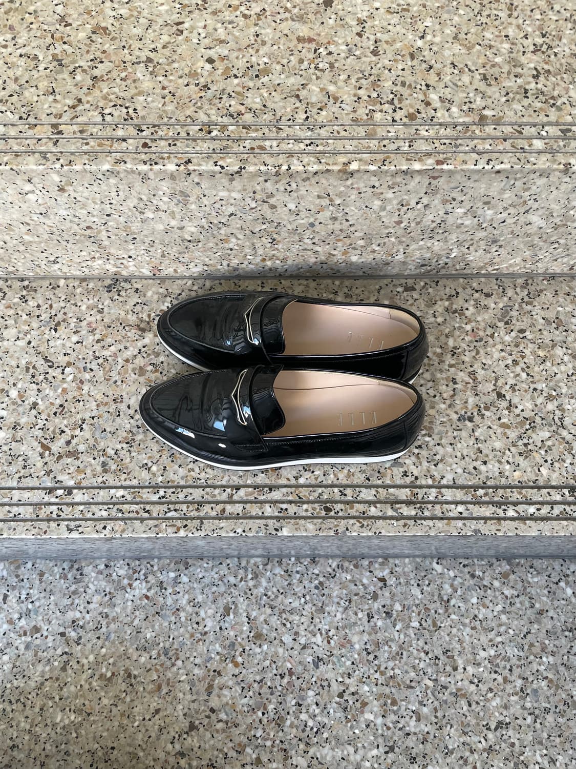 elle black patent loafers 상품이미지4