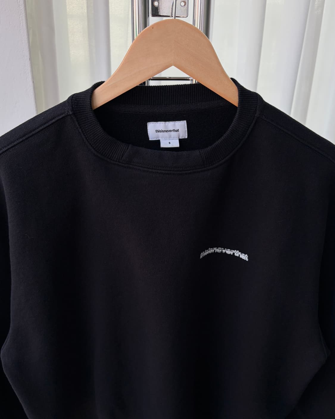 [S]디스이즈네버댓 스펠아웃 크루넥 기모 맨투맨 상품이미지6