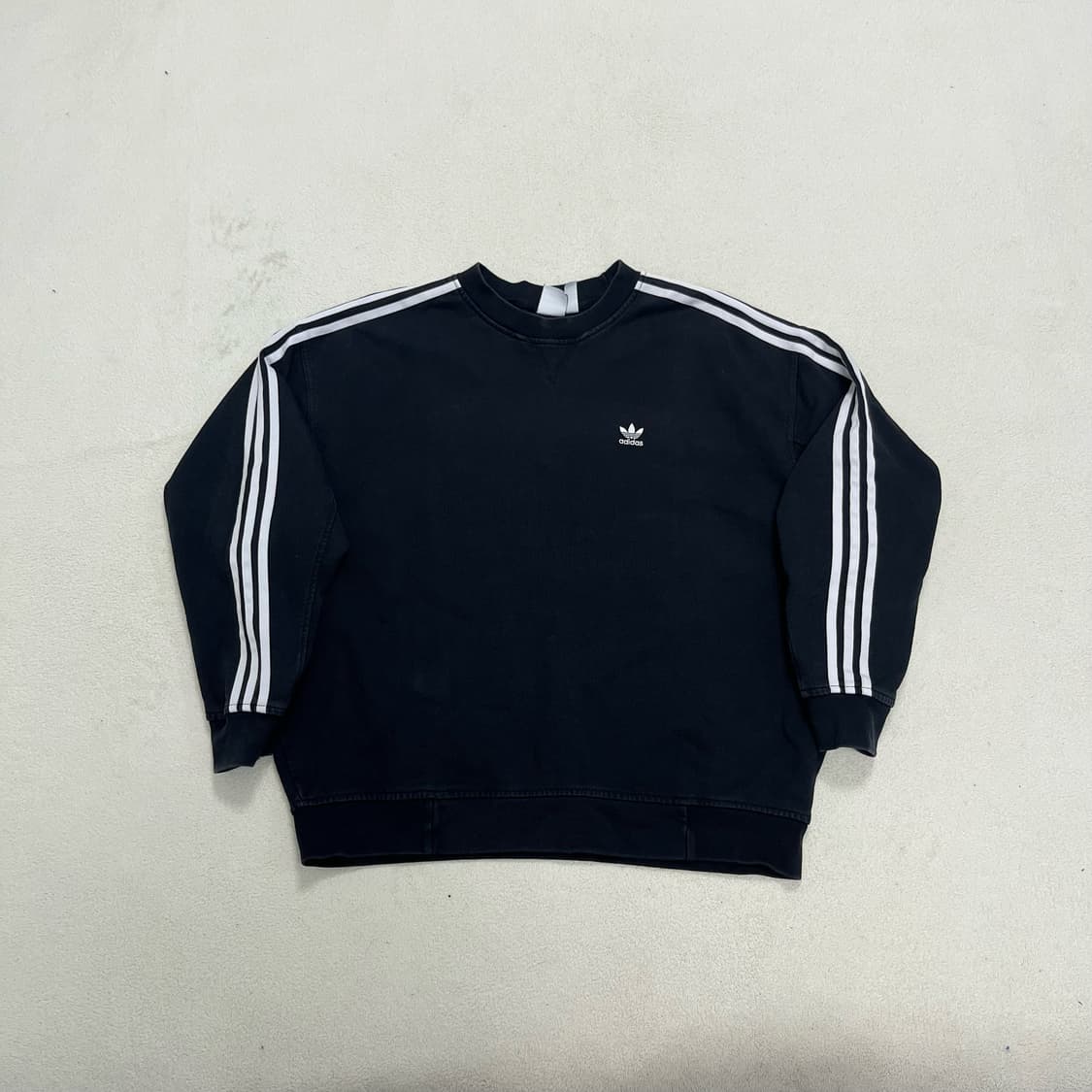 Adidas black Firebird sweatshirt 상품이미지4