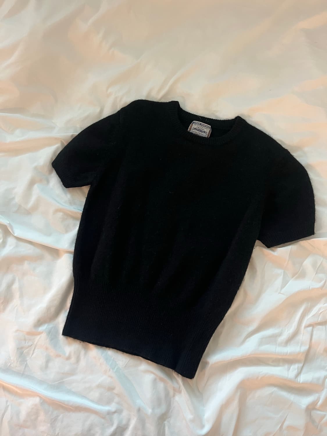 블랙 울 반팔 니트 상품이미지1