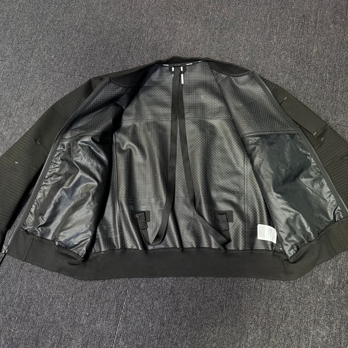 나이키 스톰핏 테크팩 언라인드 봄버 자켓 상품이미지5