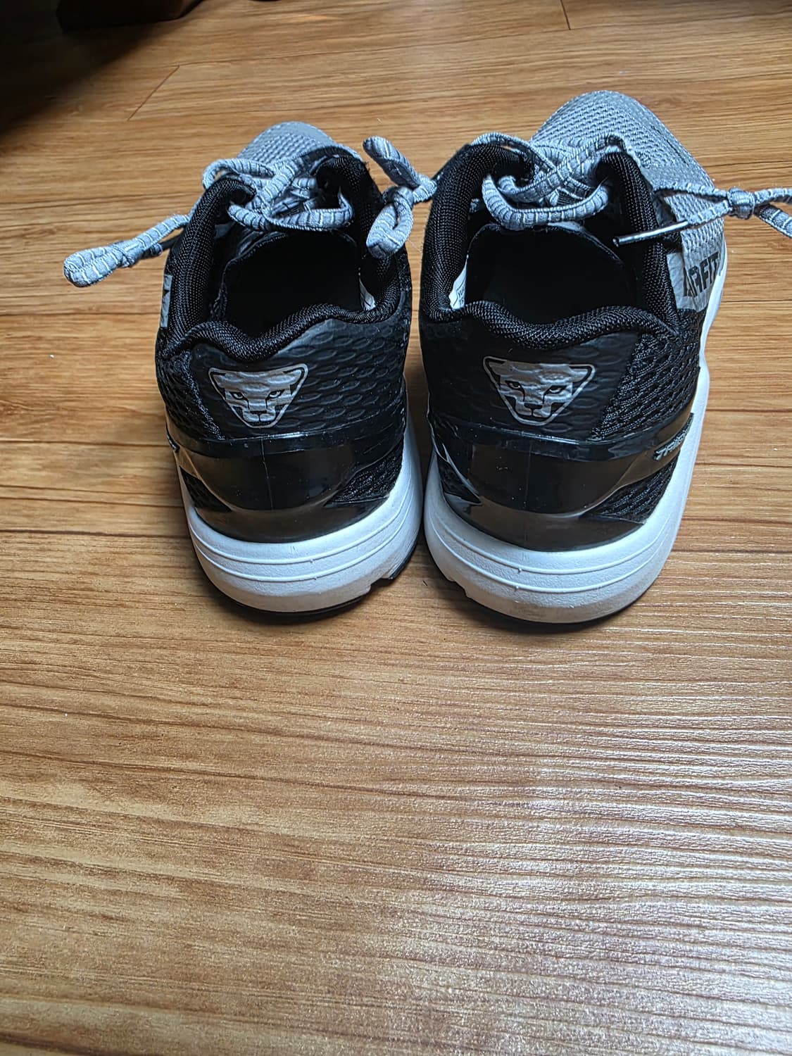 다이나핏 운동화 상품이미지1