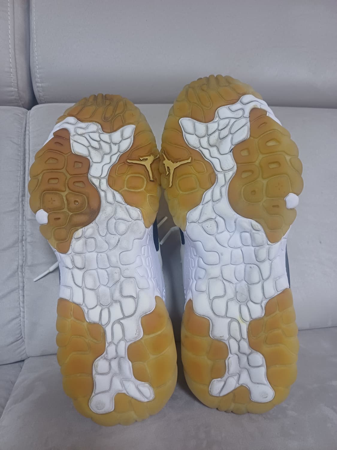 조던델타2 화이트블랙 상품이미지6