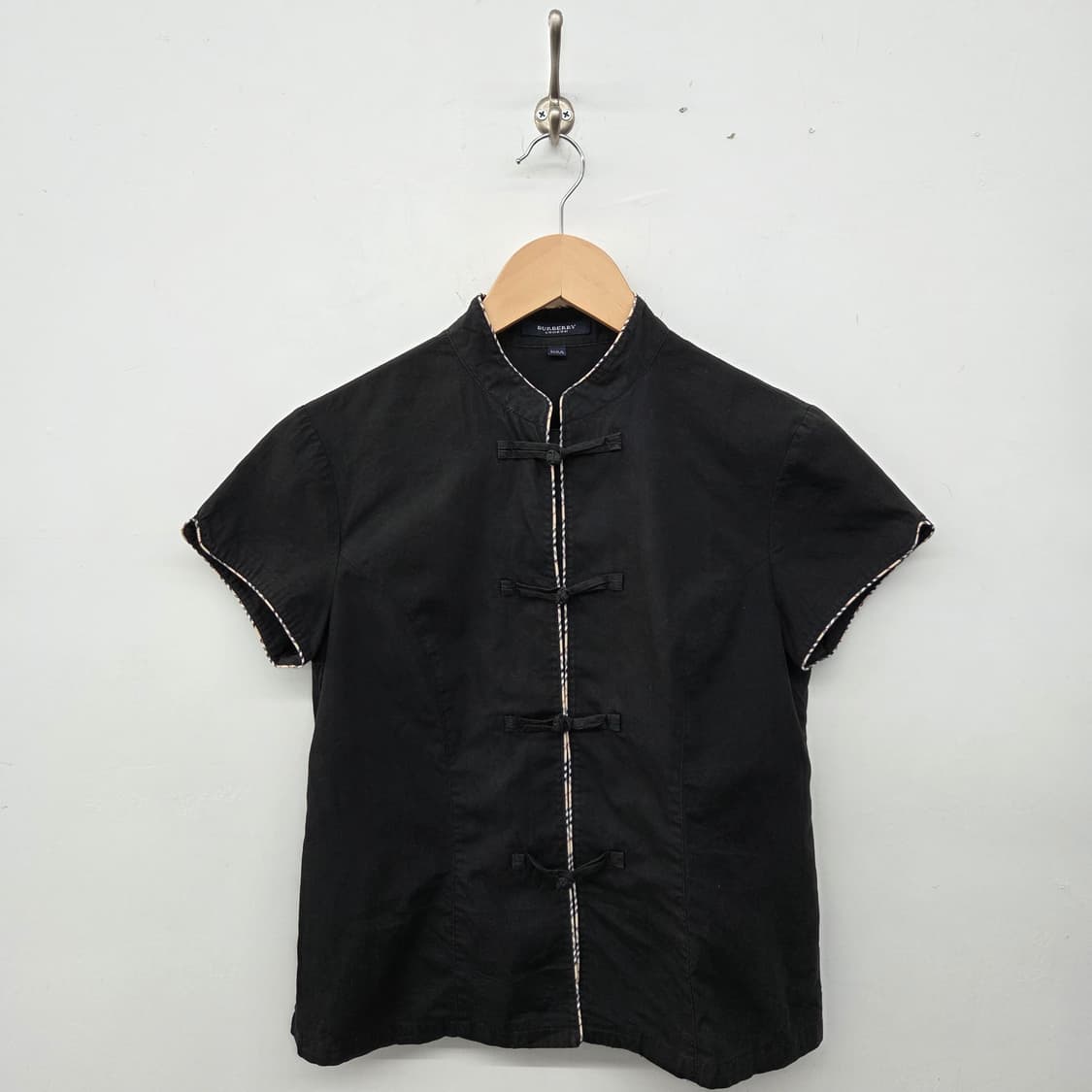 버버리 블랙 차이나 카라 반팔 셔츠 여s 상품이미지1