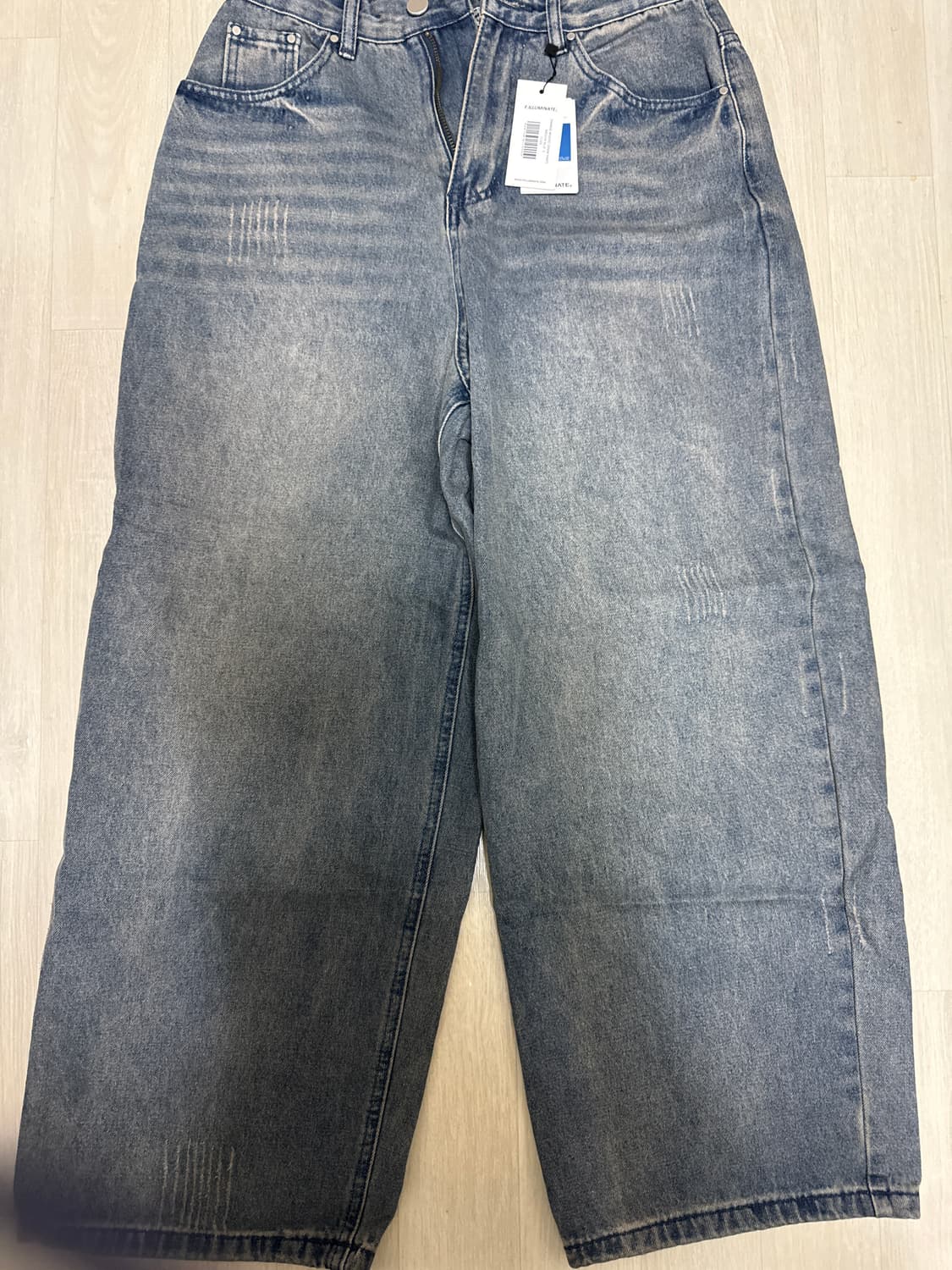 필루미네이트 바지 팝니다 상품이미지4