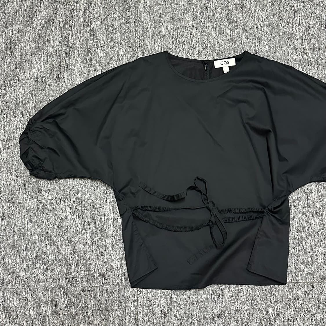 COS 코스 벨티드 퍼프 슬리브 블라우스 블랙 상품이미지5
