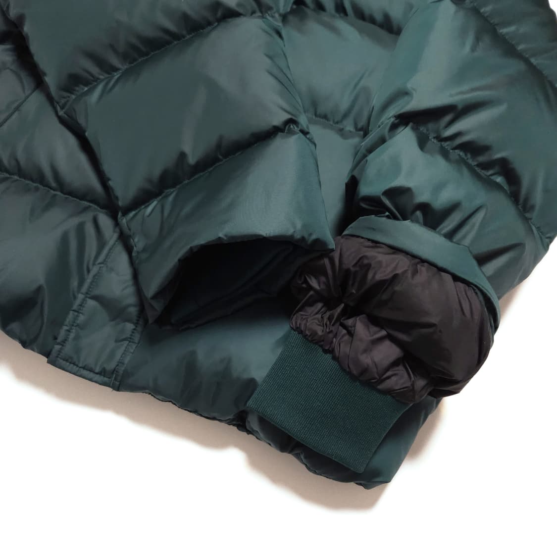 칼하트 WIP 데밍 다운 패딩 자켓 다크퍼 상품이미지6