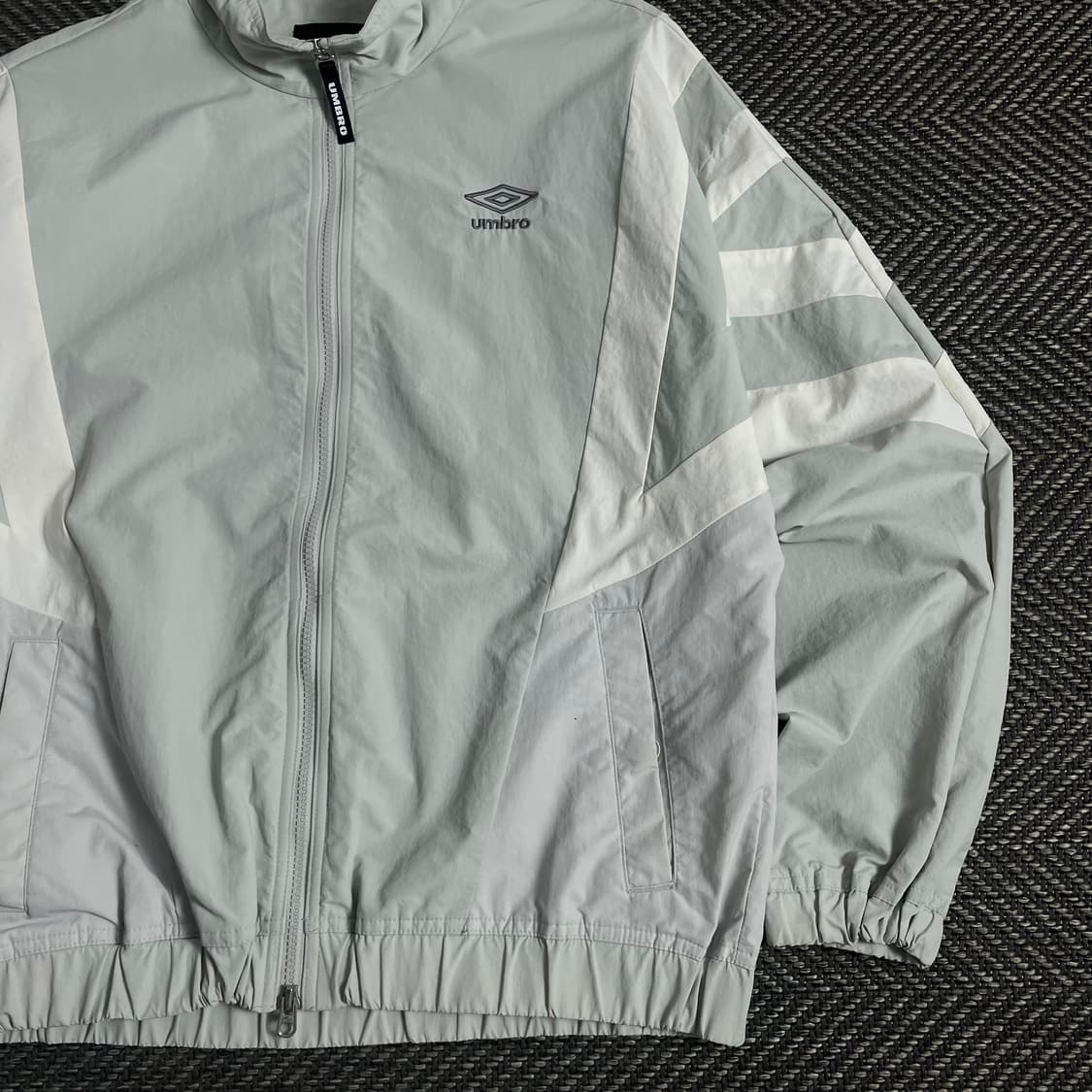 엄브로 빅로고 우븐 박시핏 트랙 자켓y 3587 상품이미지4