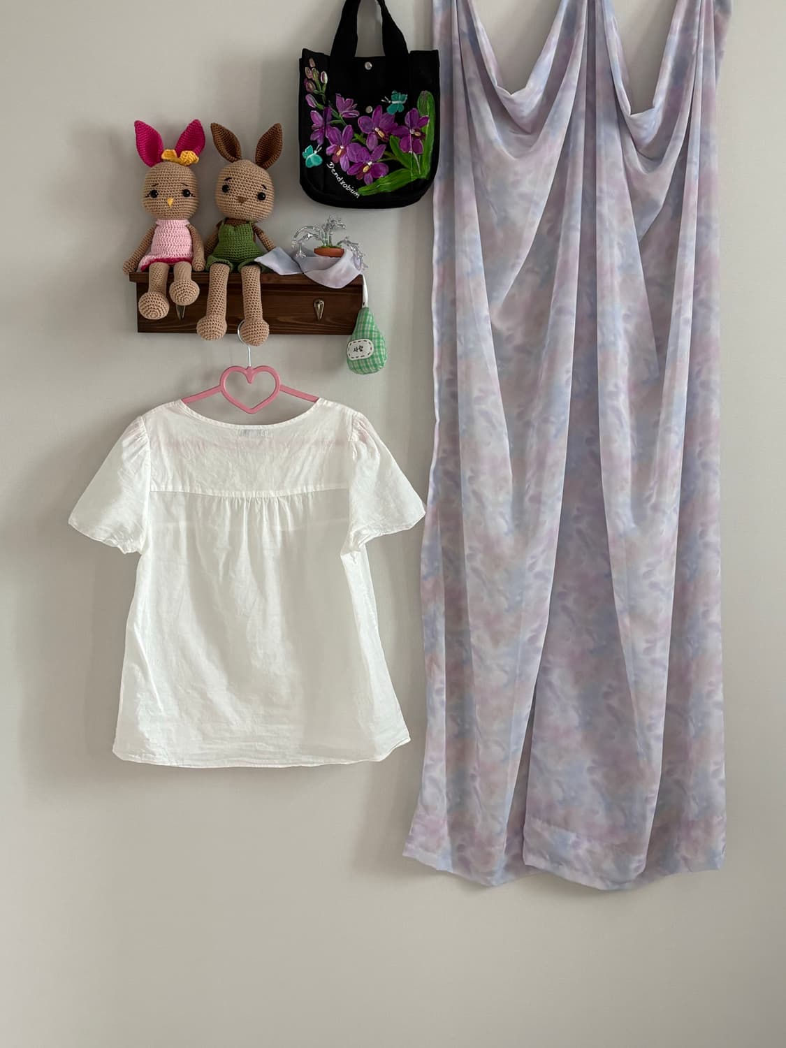 어스뮤직 화이트 블라우스 상품이미지3