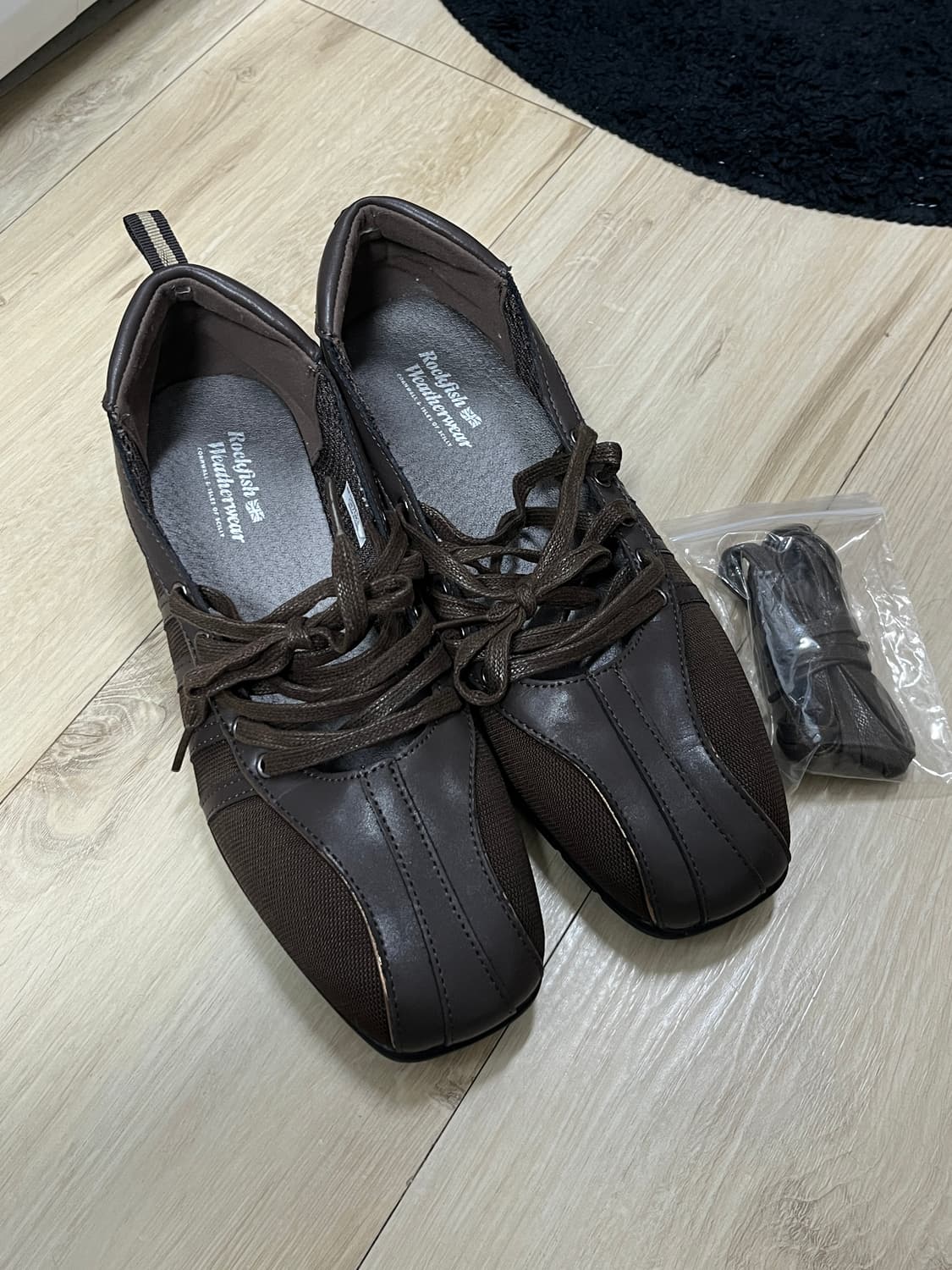 락피쉬 블리스 레이스업 스니커즈 브라운 250 상품이미지2