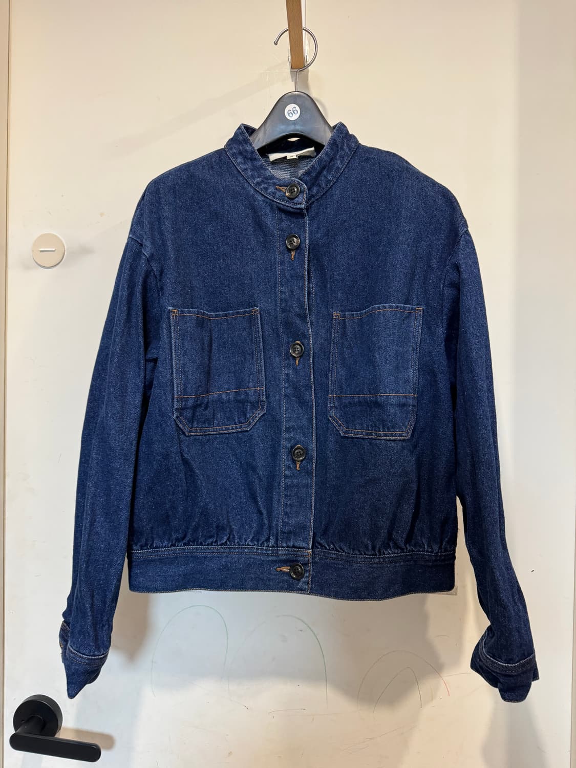 아떼바네사브루노 데님자켓 상품이미지1