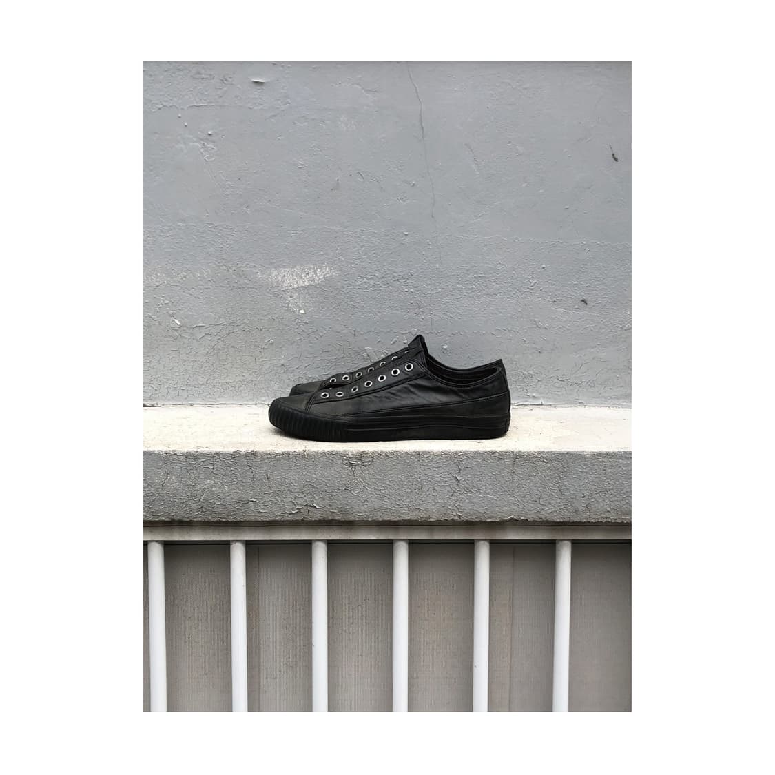 John Varvatos Laceless Calfskin Low Top 상품이미지4