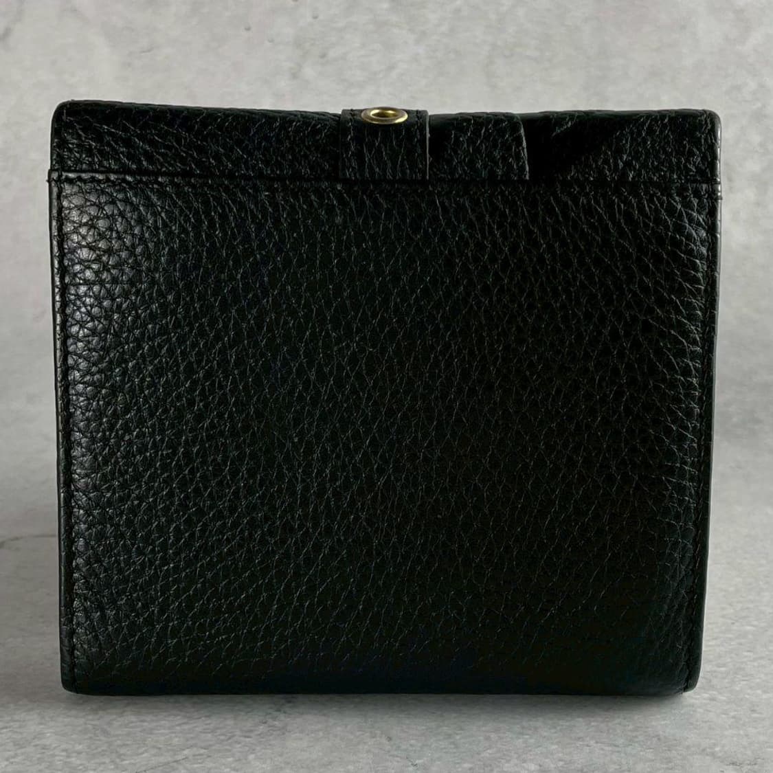 비비안 웨스트우드 트라이 버클 가죽 지갑 상품이미지3