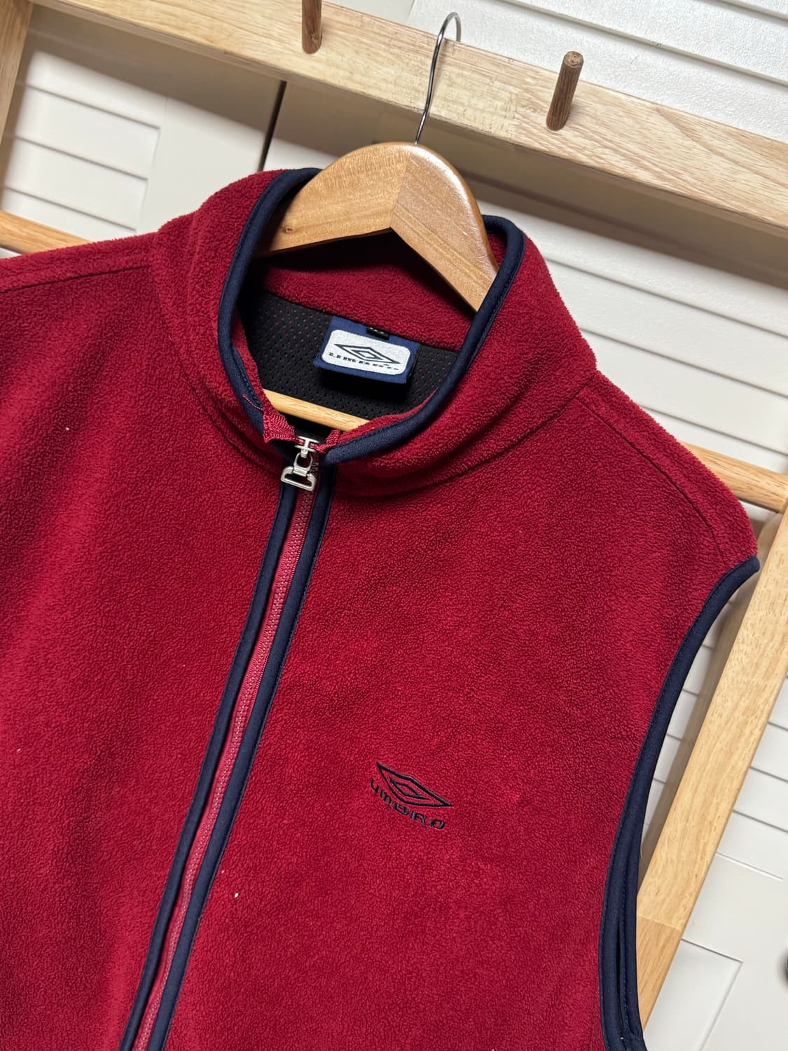 엄브로 버건디 후리스 조끼 베스트 자켓 상품이미지3