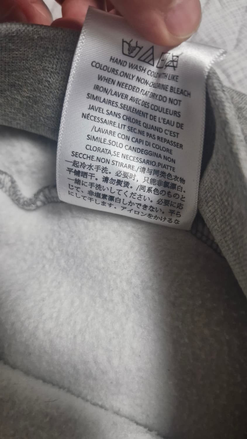 에센셜 후드티 사이즈 L 3번입음 상품이미지2