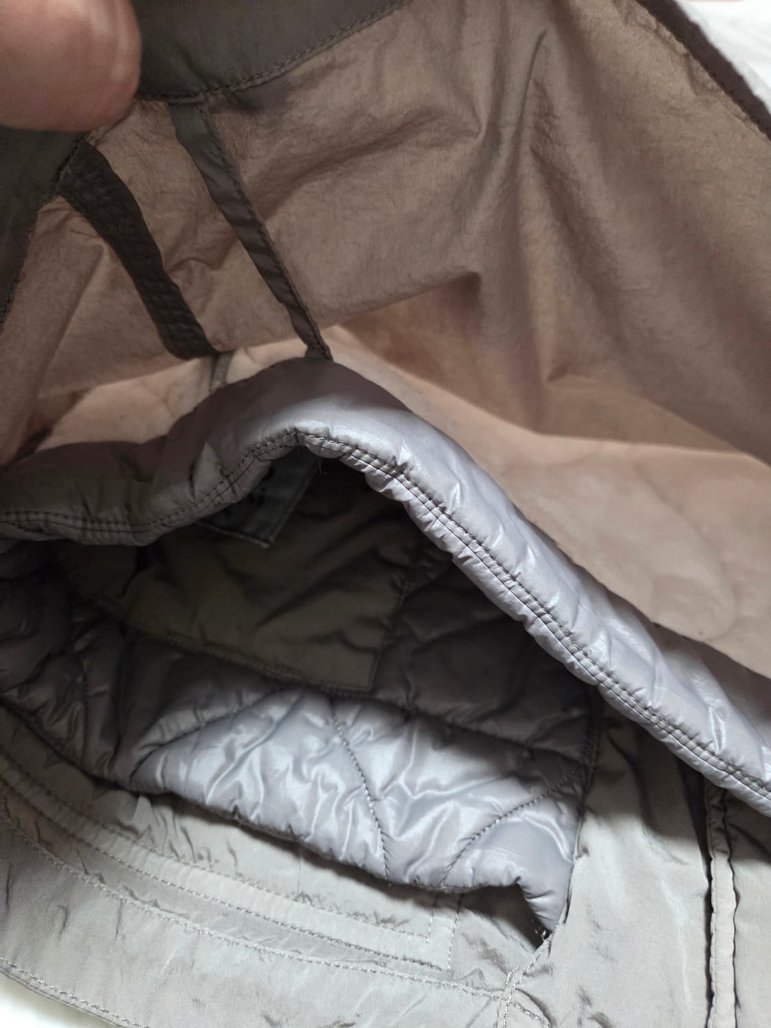 씨피컴퍼니 NYCRA 스트레치 나일론 쉘 자켓 상품이미지4