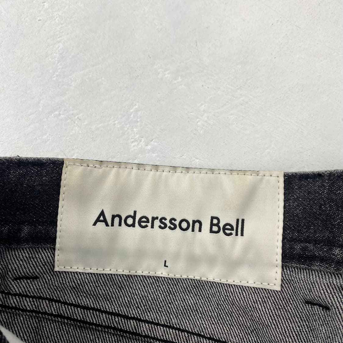 앤더슨벨 블랙 데미지 워싱 부츠컷 플레어 진 (32) 상품이미지10