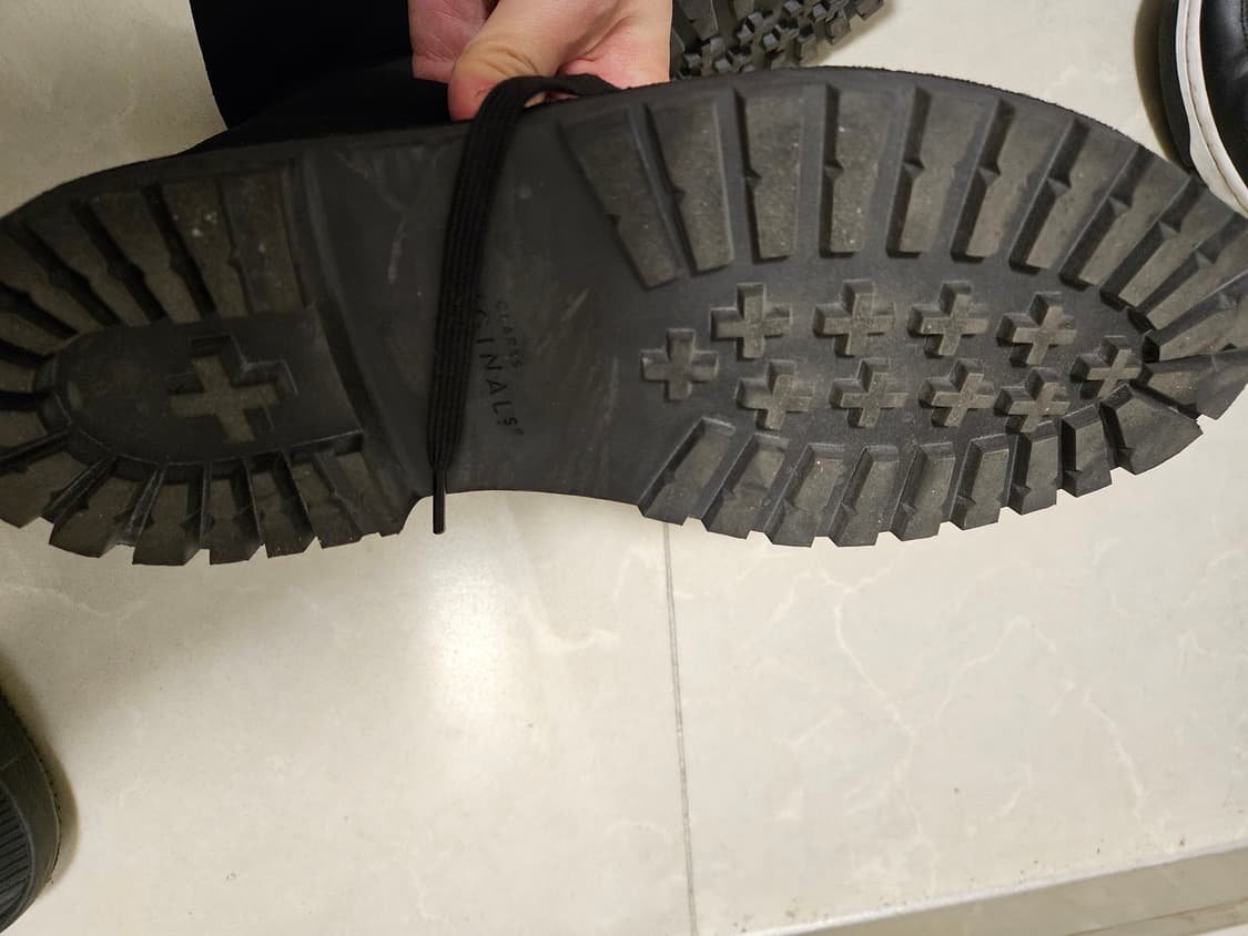 CLARKS 클락스 데저트 락 스웨이드 블랙 부츠 상품이미지7