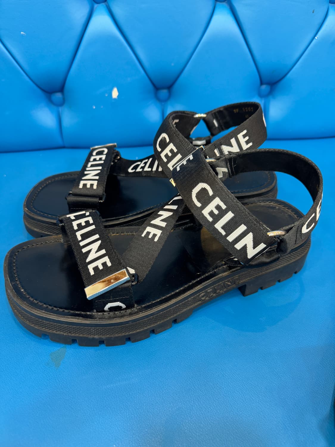 셀린느 레오 스트랩 샌들 41 260-265 상품이미지6