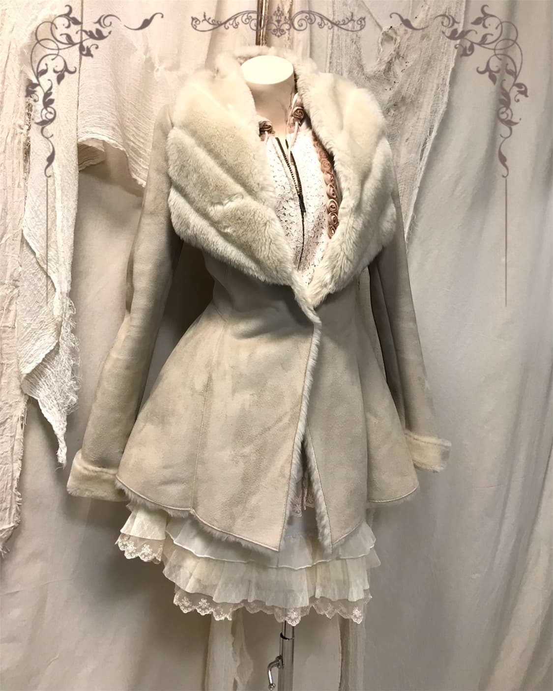 Egoist Dress Detail coat 상품이미지1