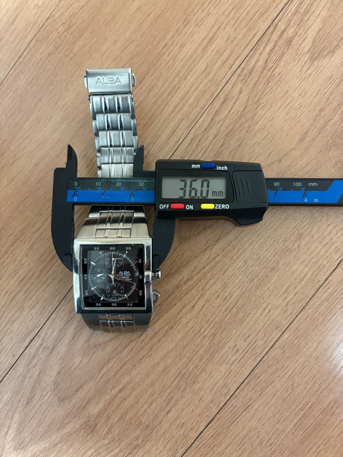 세이코 알바 메탈 스퀘어 크로노그래프 10기압 시계 상품이미지8